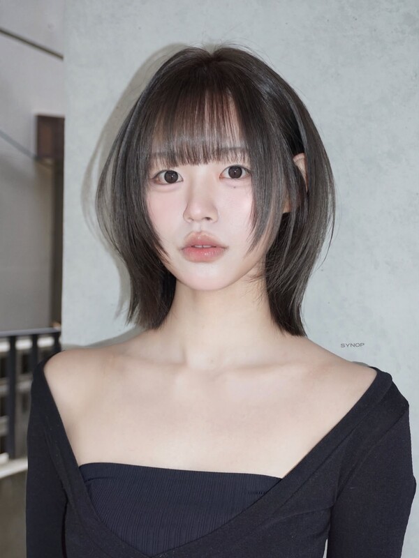 이날 가수 오유빈은 세련된 스타일링으로 등장하며 자리를 빛냈다 / 사진 = 가수 오유빈 인스타그램